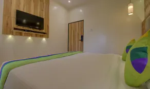 Hotel Amisha International - Room