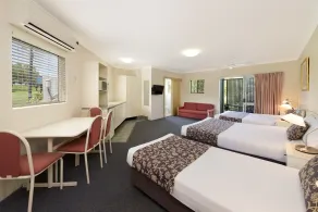 Benson Court Motel - Room
