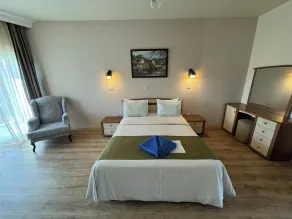 High Life - Room