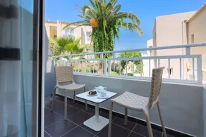 Nefeli Hotel - Vue de la chambre