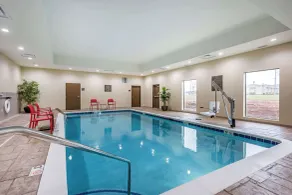 Comfort Suites Bowling Green Southeast - Piscine