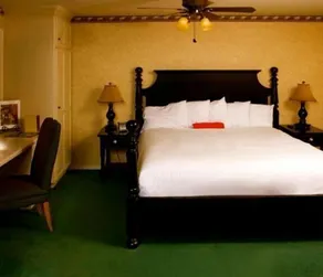 Strawberry Valley Inn - Chambre