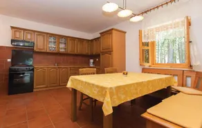 Stunning Home in Vrsar With Wifi and 3 Bedrooms - Eigene Küche