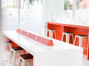 Starlet Hotel Jakarta Airport - Lobby sitting area