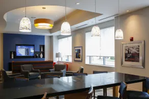 Holiday Inn Express & Suites Downtown Louisville by IHG - Restaurant