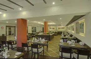 Apple Country Resorts - A Vegetarian Place - Restaurante