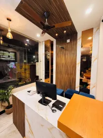 Hotel Hira Palace - Lobby