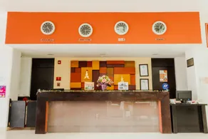 Paris FC Hotel - Rezeption