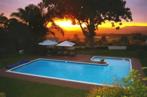 Plumbago Guest House - Pool