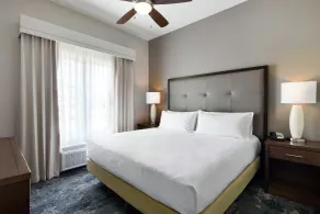 Homewood Suites by Hilton Champaign-Urbana - Chambre
