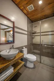 Southern Hotel Hoi An - Baño