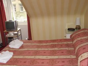 Menzies Guest House - Rum