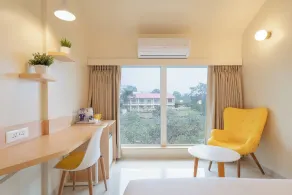 Bloom Hotel - Khandala - Room