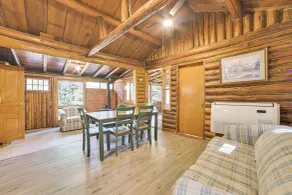 Hike, Fish & Unwind: Riverfront Vanderbilt Cabin - Innvendig