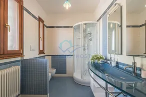 New Refined Villa Rayskaya In Monte Compatri - Badezimmer