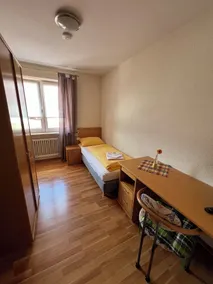Gasthaus & Metzgerei Besenhardt - Room