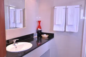 Hotel Continental Luanda - Bathroom