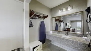 Days Inn by Wyndham Orlando Downtown - Chambre