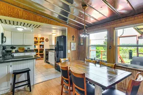 On Deer Point Lake! Home w/ Private Dock & Hot Tub - Interiør