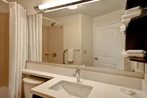 Candlewood Suites Carrollton by IHG - Badrum
