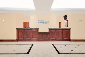 Sonesta Essential Hotels Odessa - Lobby