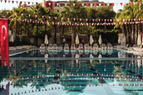Castival Hotel - Piscine