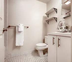 Boston Medical Suites at Garrison Square - Badezimmer