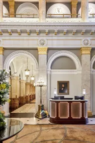 The Clermont London, Victoria - Resepsjon