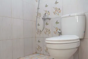 RedDoorz Syariah @ Puri Kalijaga Street - Bathroom