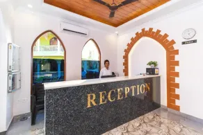 Larios Beach Holidays - Rezeption