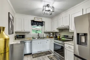 5 Mi to Dtwn Greenville! Getaway w/ Deck & Yard - Interiør