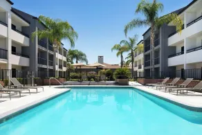 Courtyard by Marriott Fresno - Piscine