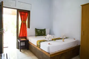 Van Santri Homestay Pemuteran - Room