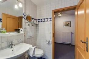 Ferienwohnungen Beim Hausbacher - Bathroom