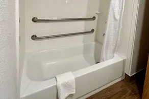 Quality Inn & Suites Albany Airport - Chambre