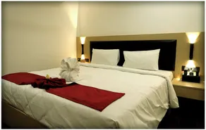 Sri Sri Sri Excellency - Room