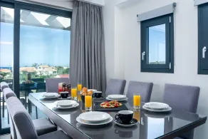 Dionisos Luxury Suites - Restaurant