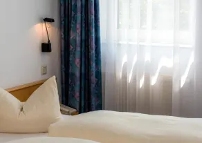 Median Hotel Garni - Chambre