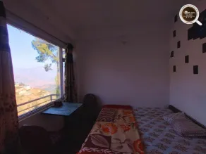 The Himalayan Kitchen Narkanda - Cafe & Rooms - Camera