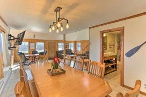 Waterfront Indian Lake House: Deck + Private Dock! - Interiør