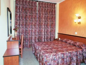 HOTEL CONTINENTAL - Chambre