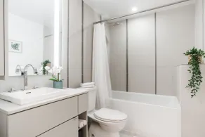 Sarkar Suites - Peter Street - Baño
