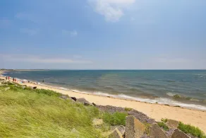 Pool & Beach Access: Coastal Condo in Provincetown - Intérieur