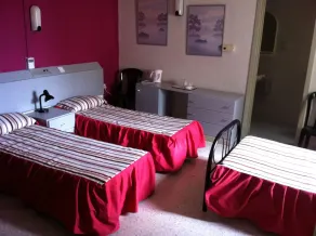 Roma Hotel - Habitación