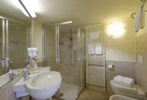 San Francesco Hotel - Bathroom