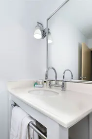 Four Points by Sheraton Asheville Downtown - Baño