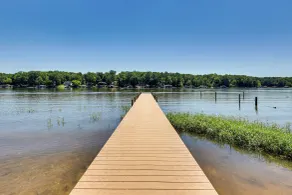 It's Our Pleasure! Lake Escape w/ Boat Ramp - Innenbereich