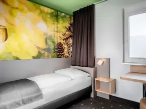 B&B HOTEL Baden-Airpark - Camera