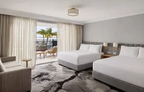 The Beachcomber Hotel & Resort - Zimmer