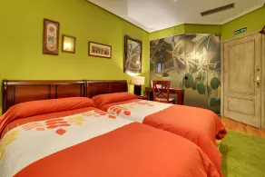 Hostal Rural Txapi Txuri Logis Hotels - Room